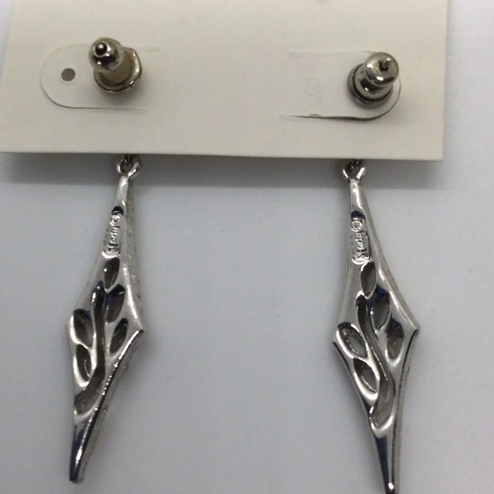 Hedy woman’s pierce